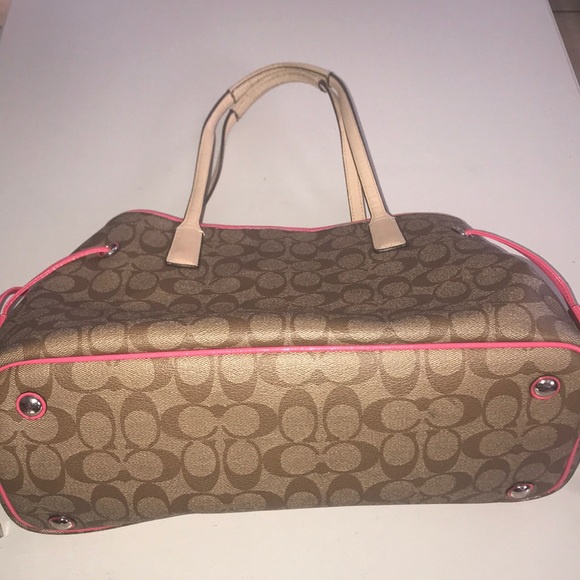 Coach Shoulder Bag - Picture 5 of 11